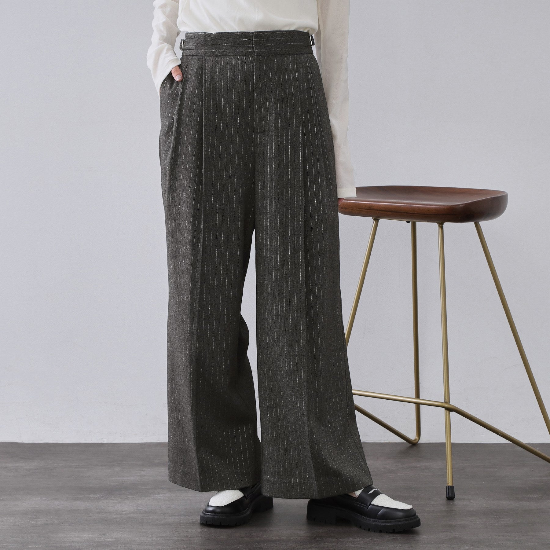 オペーク ドット クリップ OPAQUE.CLIP ラメストライプワイドパンツ【洗濯機OK】 （チャコールグレー(314)） チャコールグレー(314)