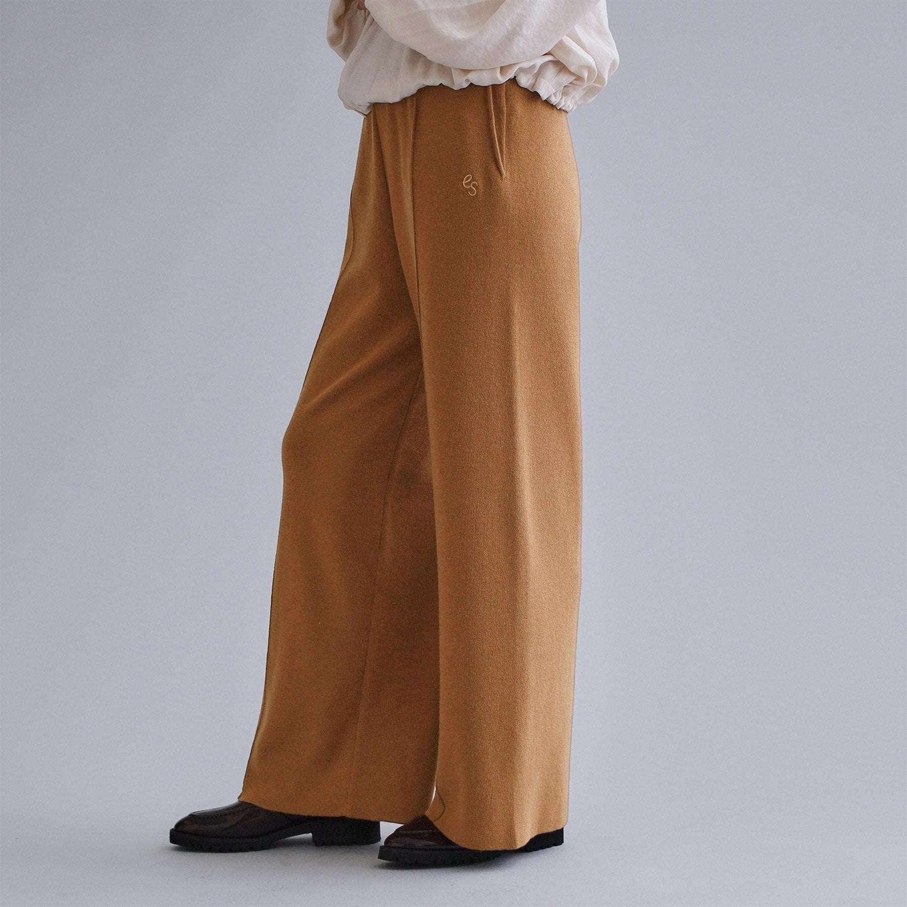 オペーク ドット クリップ OPAQUE.CLIP 【es】ニットワイドパンツ【洗濯機洗い可】 （キャメルブラウン(041)） キャメルブラウン(041)