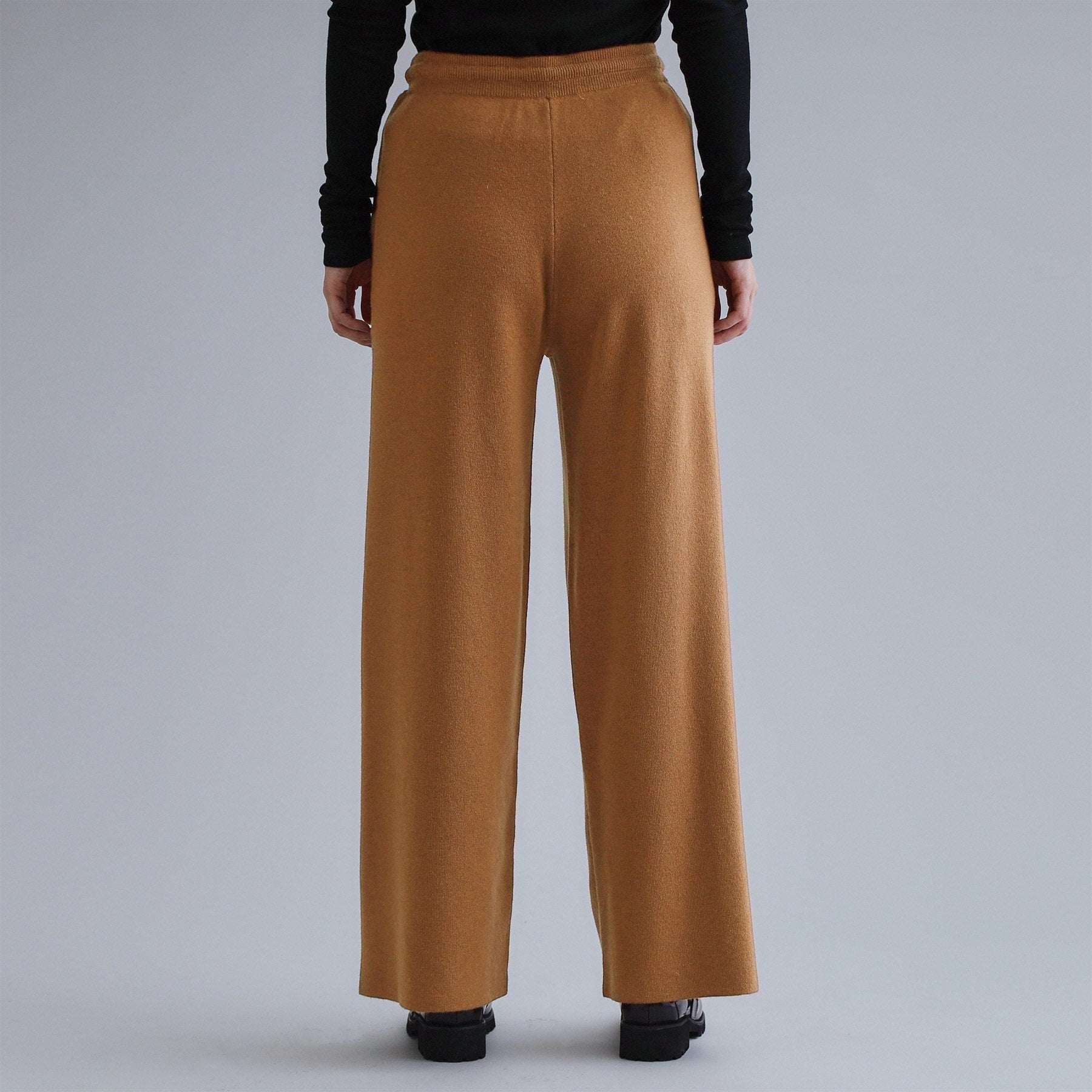 オペーク ドット クリップ OPAQUE.CLIP 【es】ニットワイドパンツ【洗濯機洗い可】 （キャメルブラウン(041)） キャメルブラウン(041)