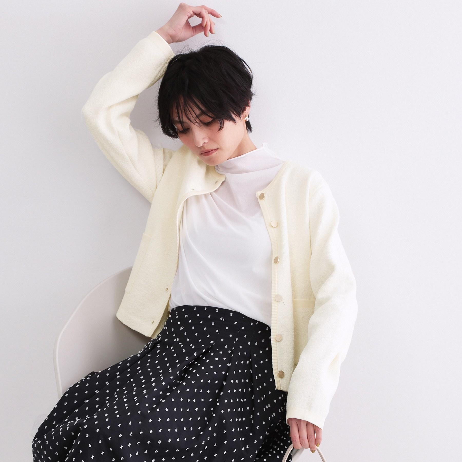 オペーク ドット クリップ OPAQUE.CLIP ブークレ金ボタンニットカーディガン【洗濯機OK】 （オレンジ(067)） オレンジ(067)