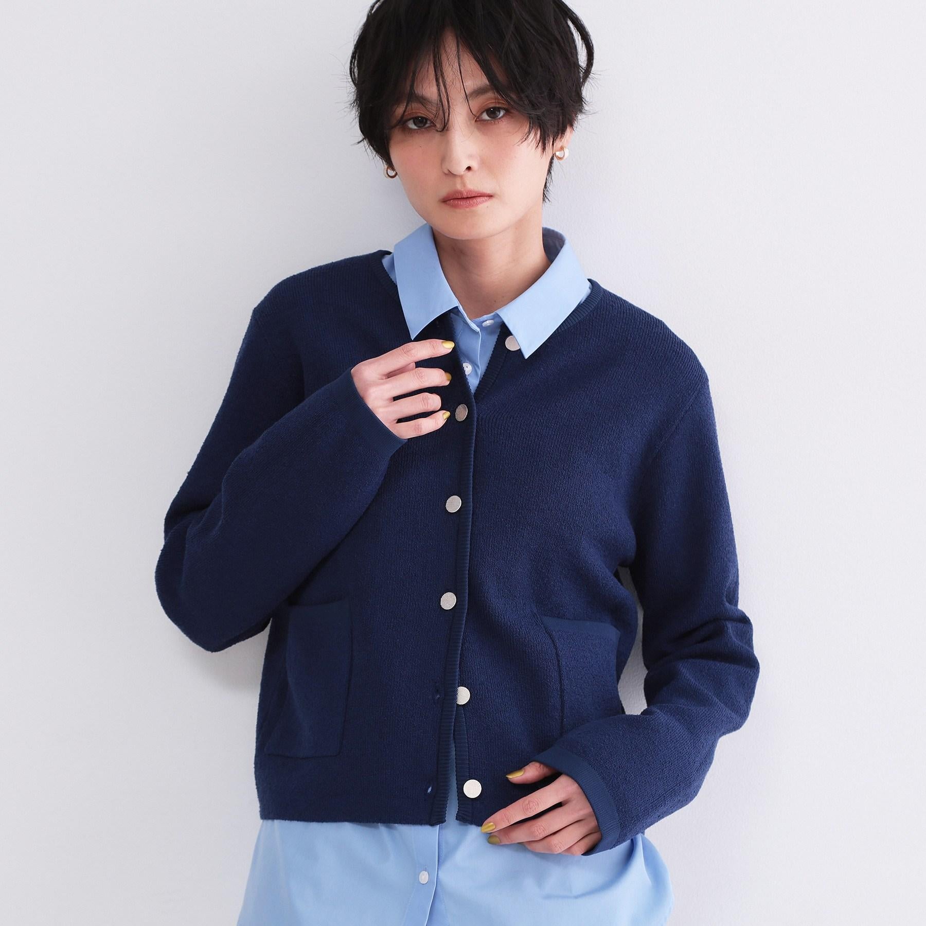 オペーク ドット クリップ OPAQUE.CLIP ブークレ金ボタンニットカーディガン【洗濯機OK】 （オレンジ(067)） オレンジ(067)