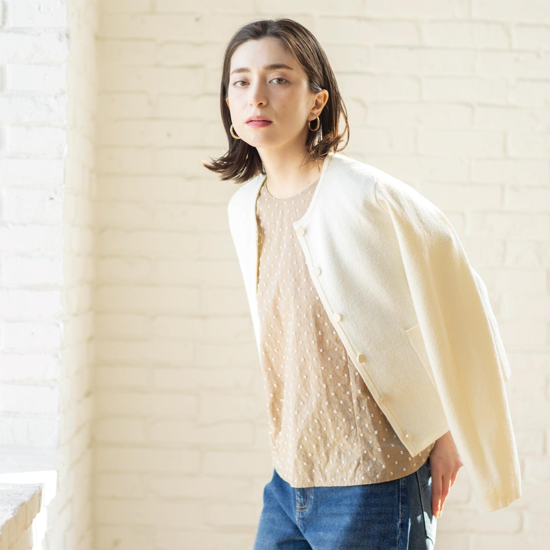 オペーク ドット クリップ OPAQUE.CLIP ブークレ金ボタンニットカーディガン【洗濯機OK】 （オレンジ(067)） オレンジ(067)