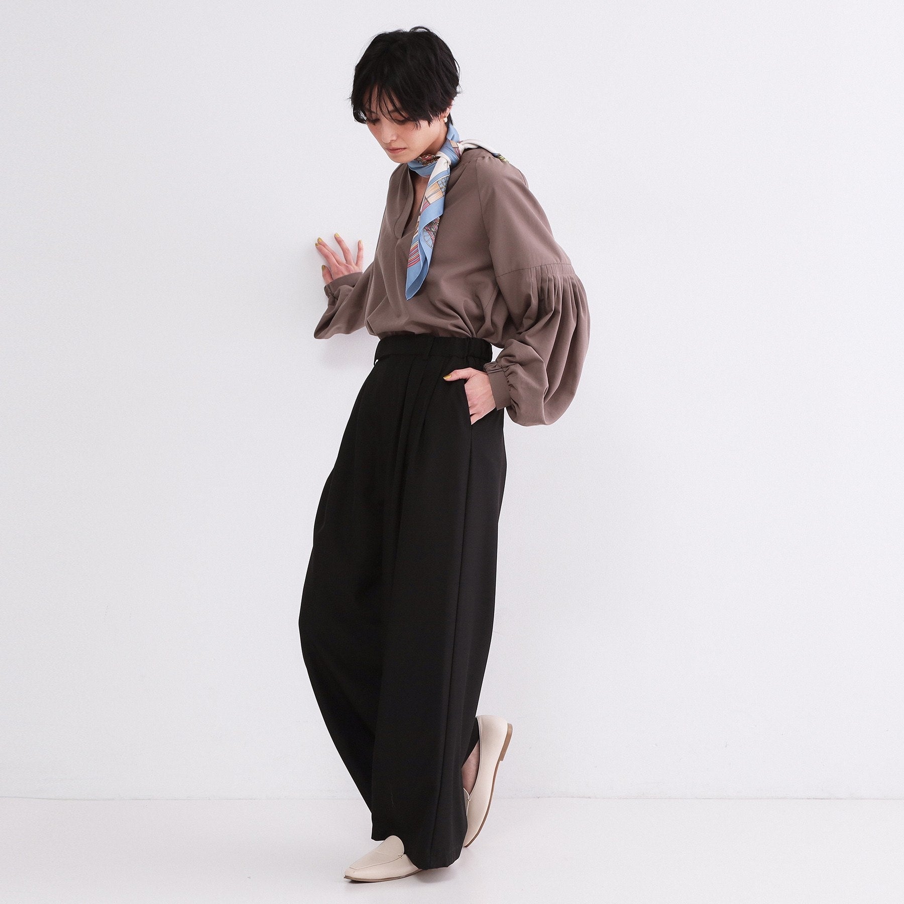 オペーク ドット クリップ OPAQUE.CLIP 美脚ストレッチ イージータックワイドパンツ【洗濯機OK】 （チャコールグレー(013)） チャコールグレー(013)