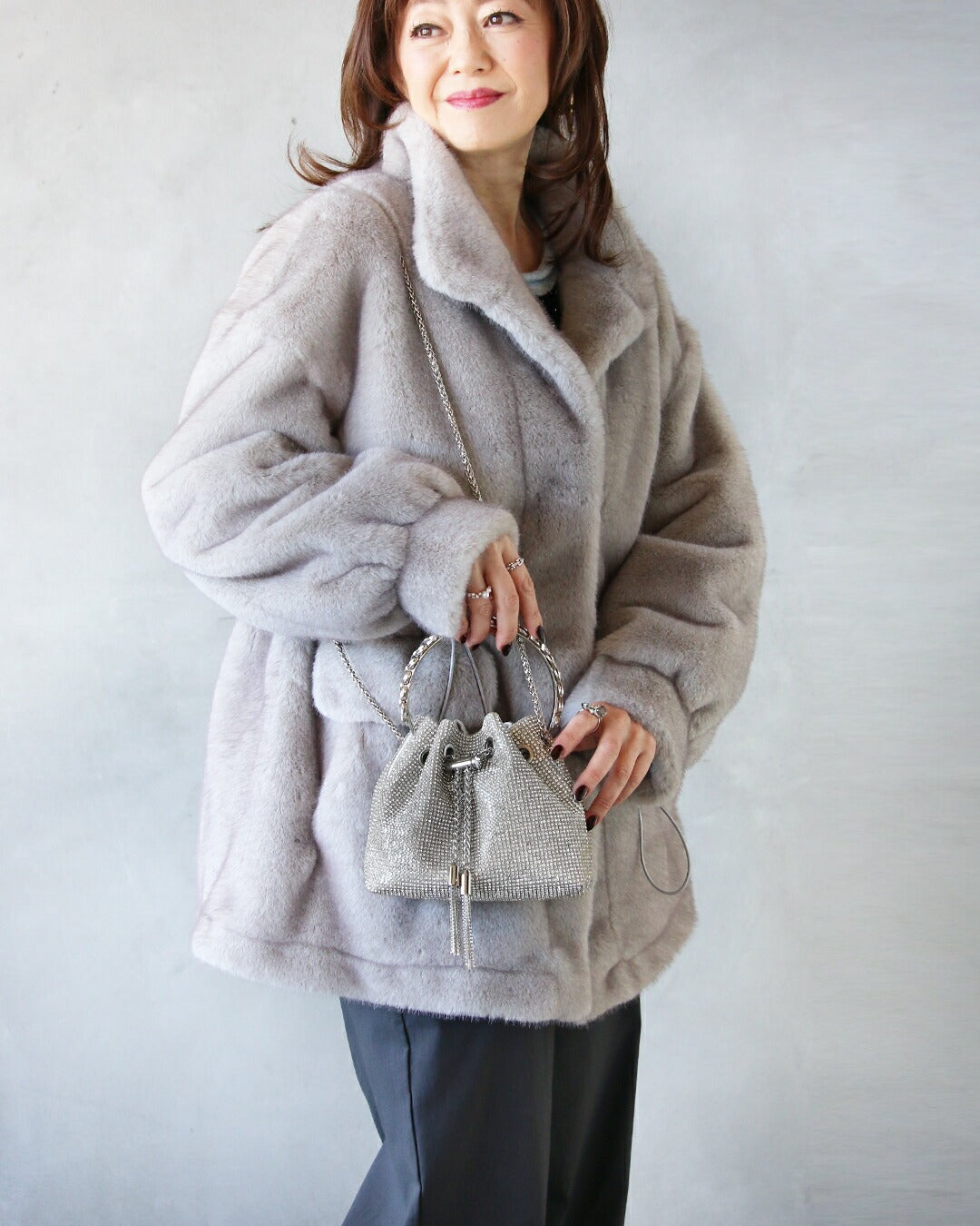 オトナ OTONA 手元に添えるだけで上品な煌めきと華やぎをくれる ジュエリーバッグ （シルバー） シルバー