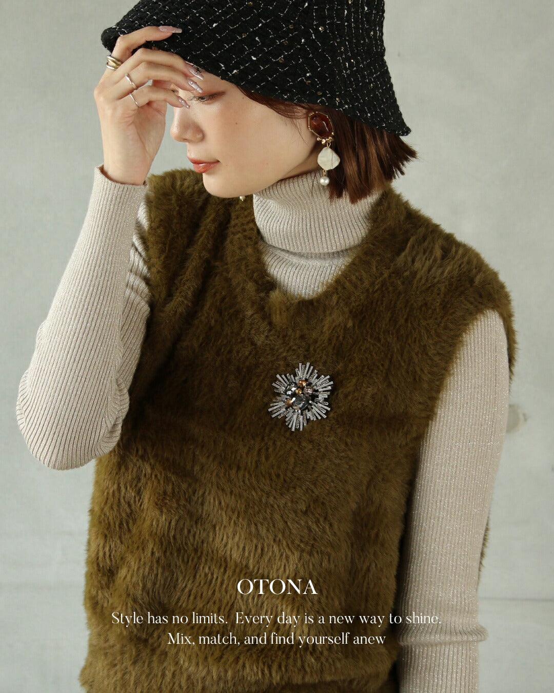 オトナ OTONA 装いに、ひとさじのラグジュアリー ビジューブローチ （シルバー） シルバー