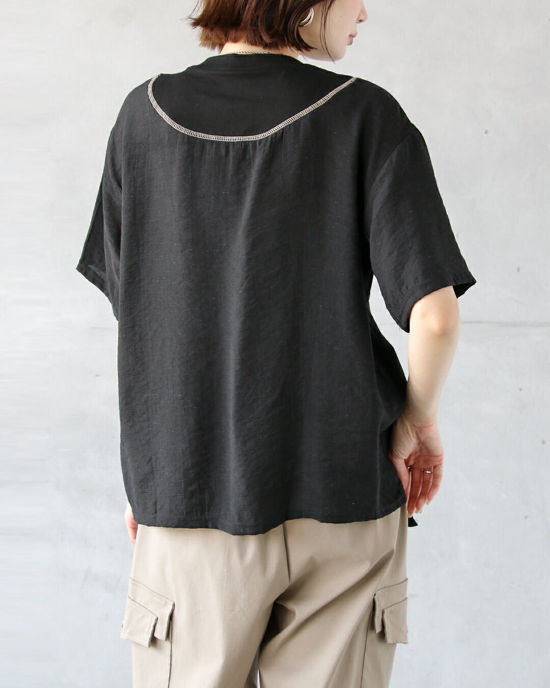 オトナ OTONA 刺繍ラインと変形ヘムと異素材。これ1枚でオシャレが完成 （ベージュ） ベージュ