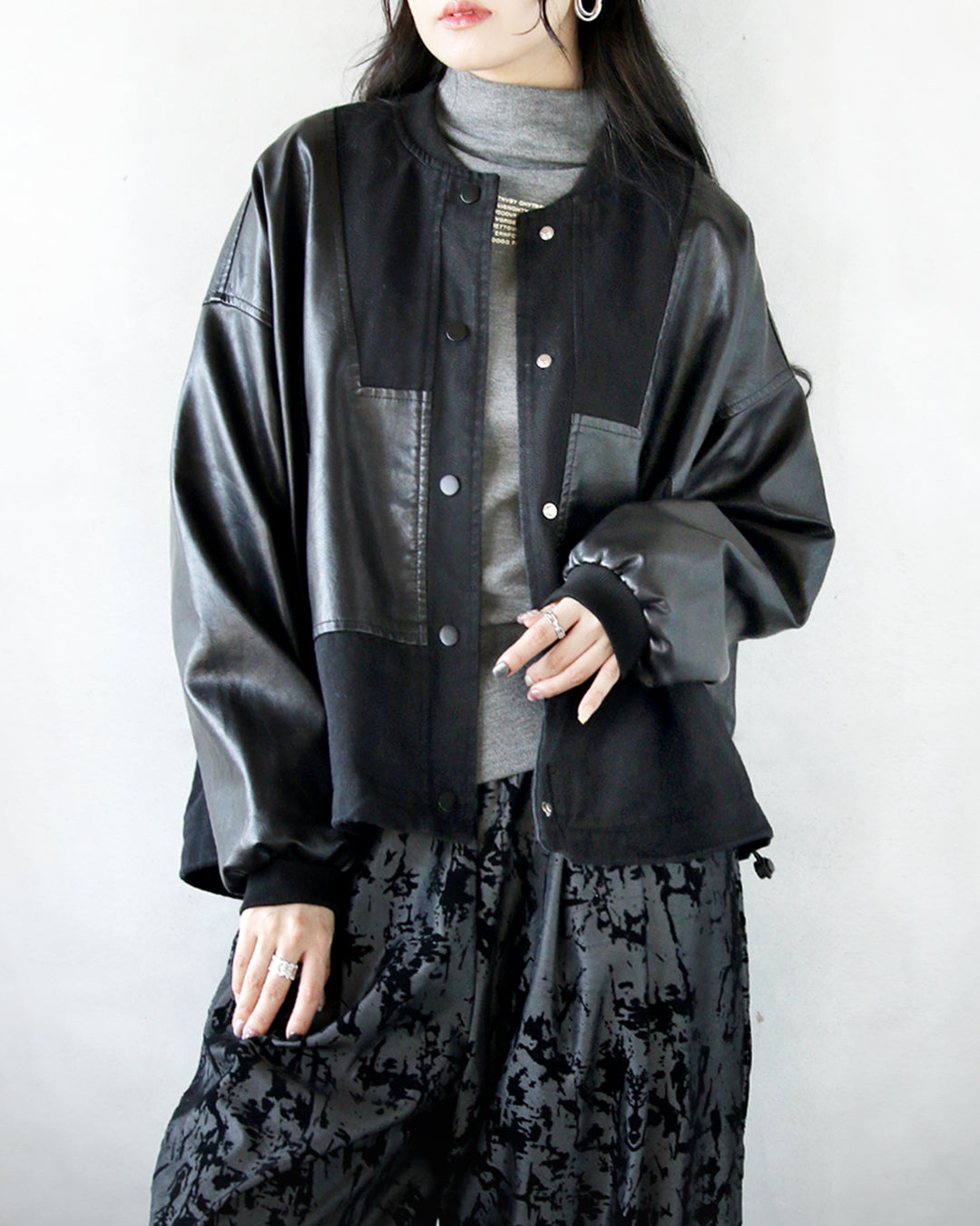 オトナ OTONA 日常に馴染む、辛口モード。異素材レザージャケット （ブラック） ブラック