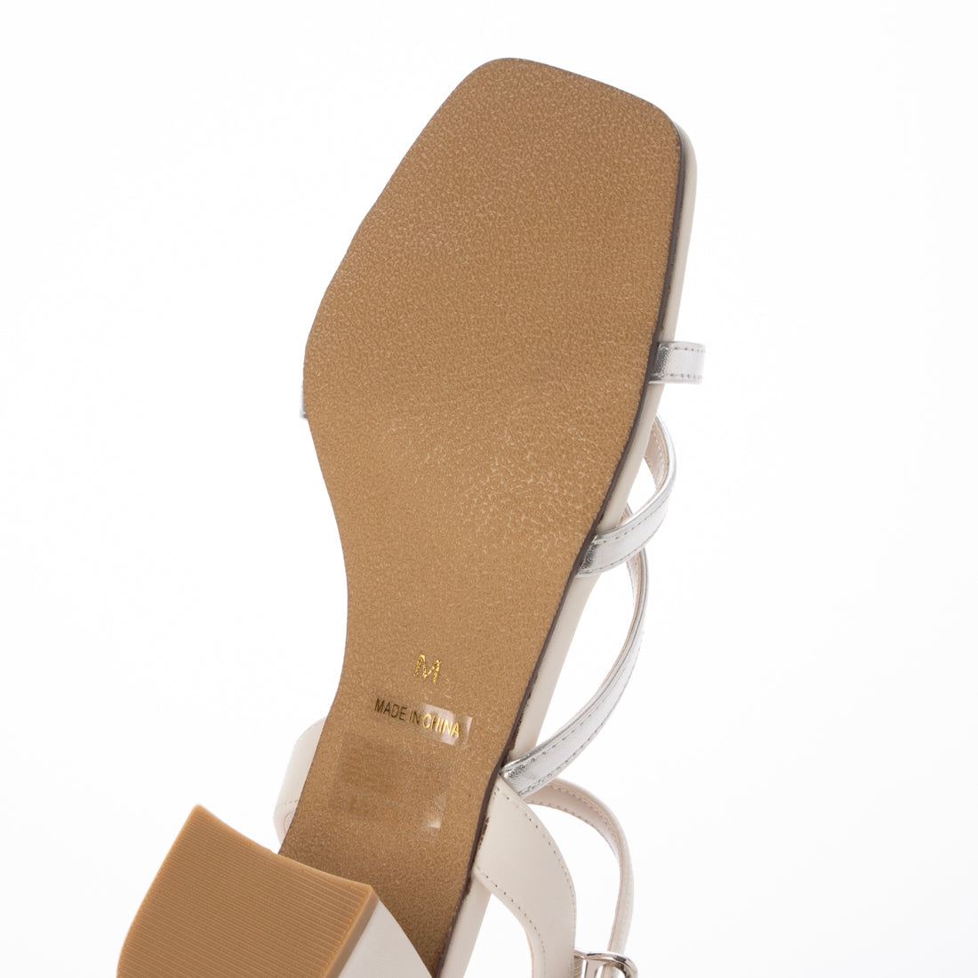 ピッティ Pitti 【WEB限定】アシンメトリークロスサンダル （シルバー） シルバー