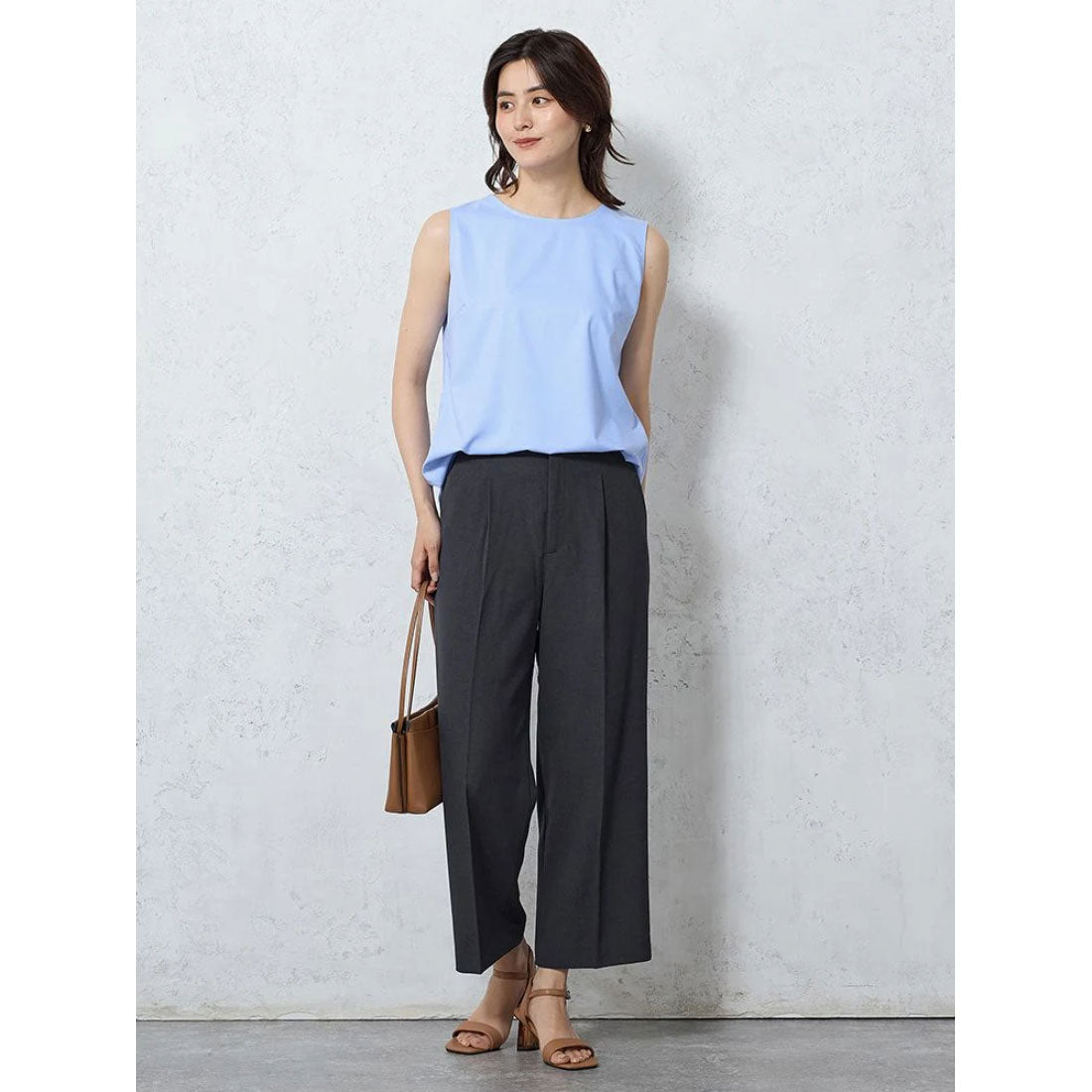 パーフェクトスーツファクトリー Perfect Suit FActory ＜ひんやり接触冷感＞シルク混ノースリーブブラウス （サックス） サックス