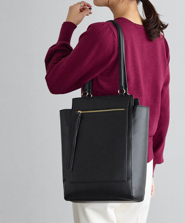 奇妙的白皮皮埃羅（Pierrot Square Tote Handbag）