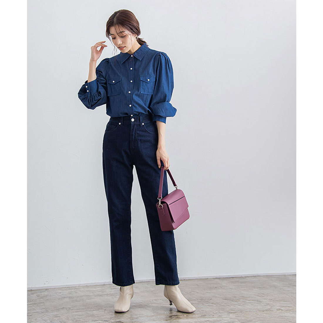 Square-Toe Mid-Length Boots