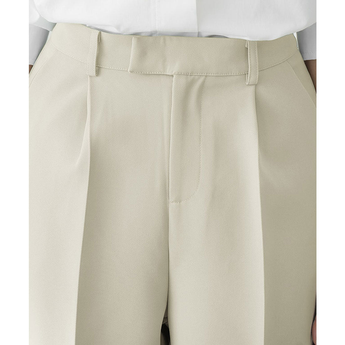 マーベラス バイ ピエロ marvelous by Pierrot センタープレスボックスパンツ （ホワイト） ホワイト