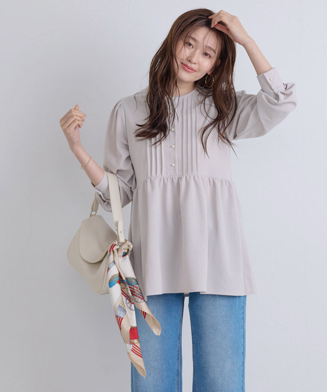 ピエロ Pierrot 【低身長向け】ピンタックパールフレアTブラウス （ライトブルー） ライトブルー