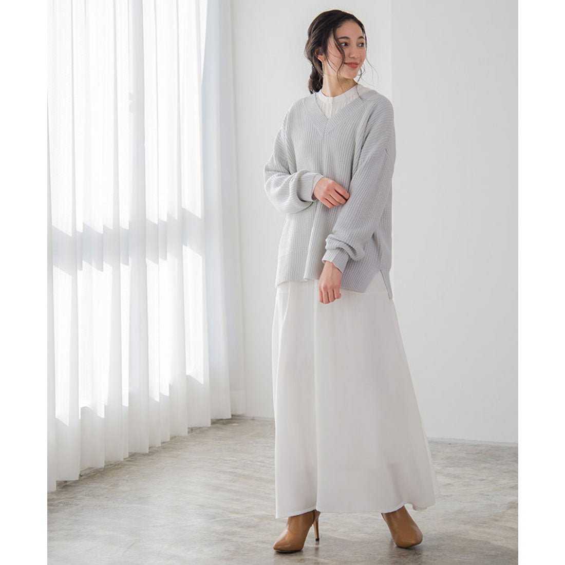 ルーズシルエットVネックニット