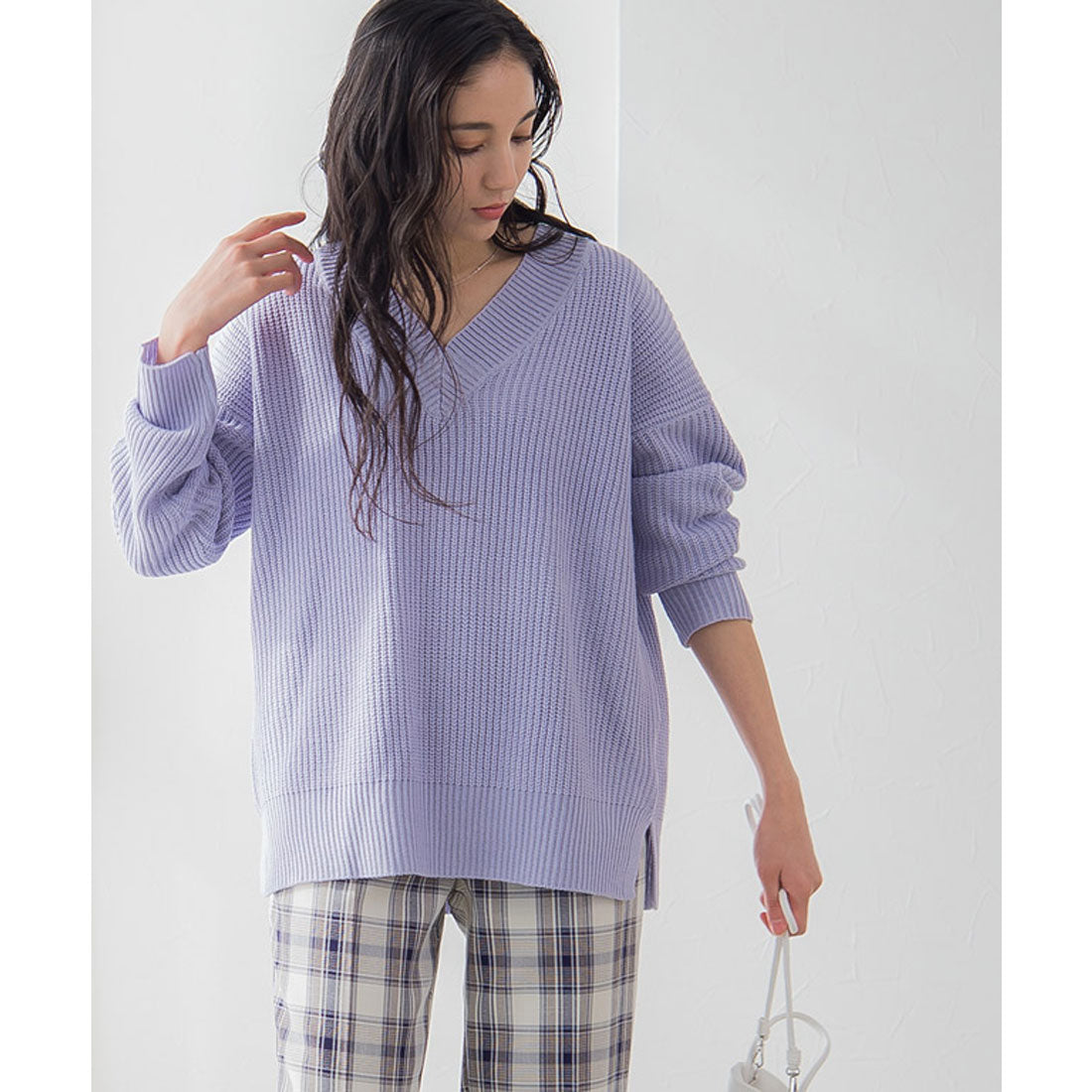 ルーズシルエットVネックニット