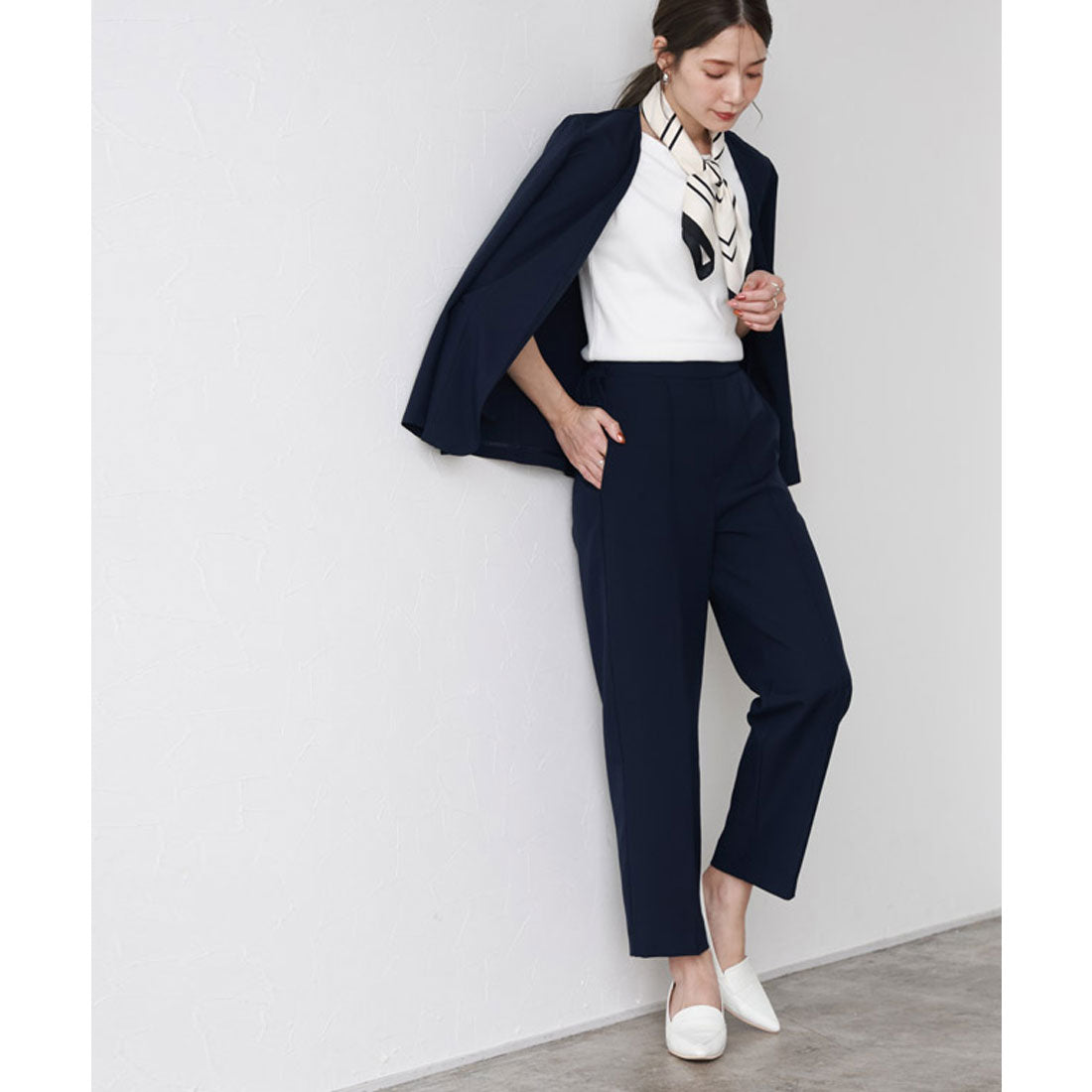 Marvelous by Pierrot Linen-like pin-tuck straight pants