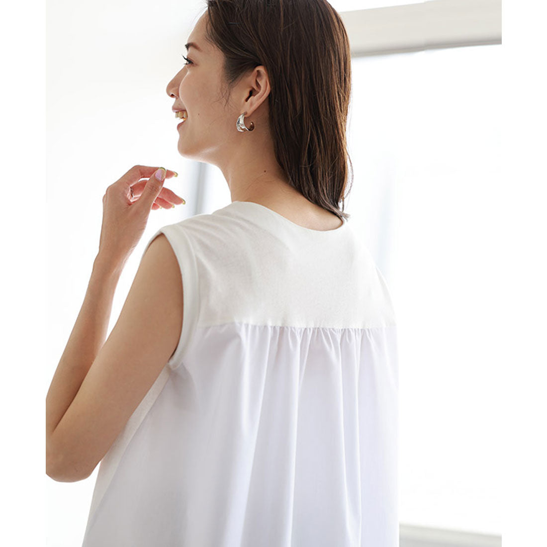 異素材切り替えキーネックカットソー