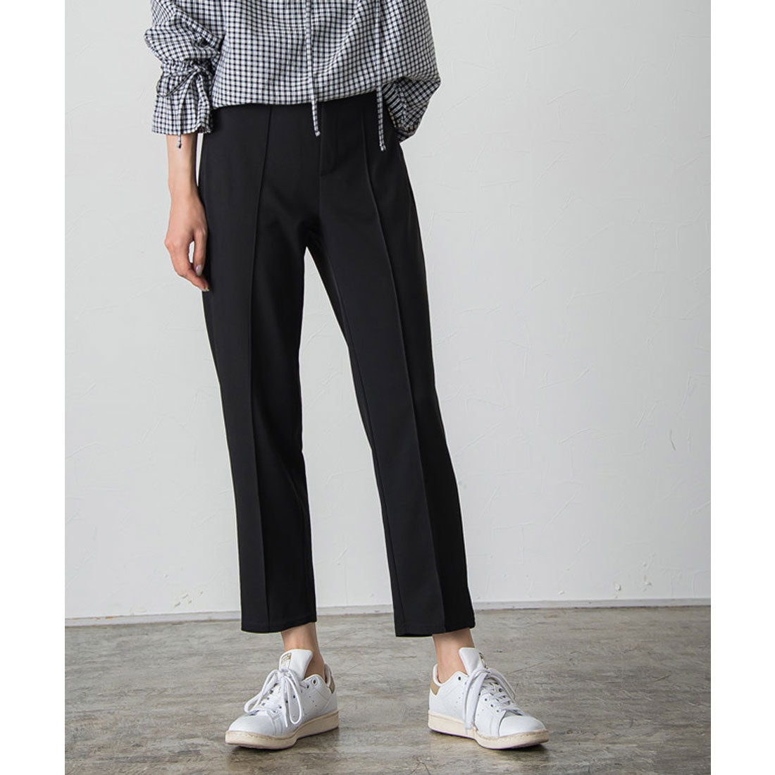 Pair Skin Pintuck Pants