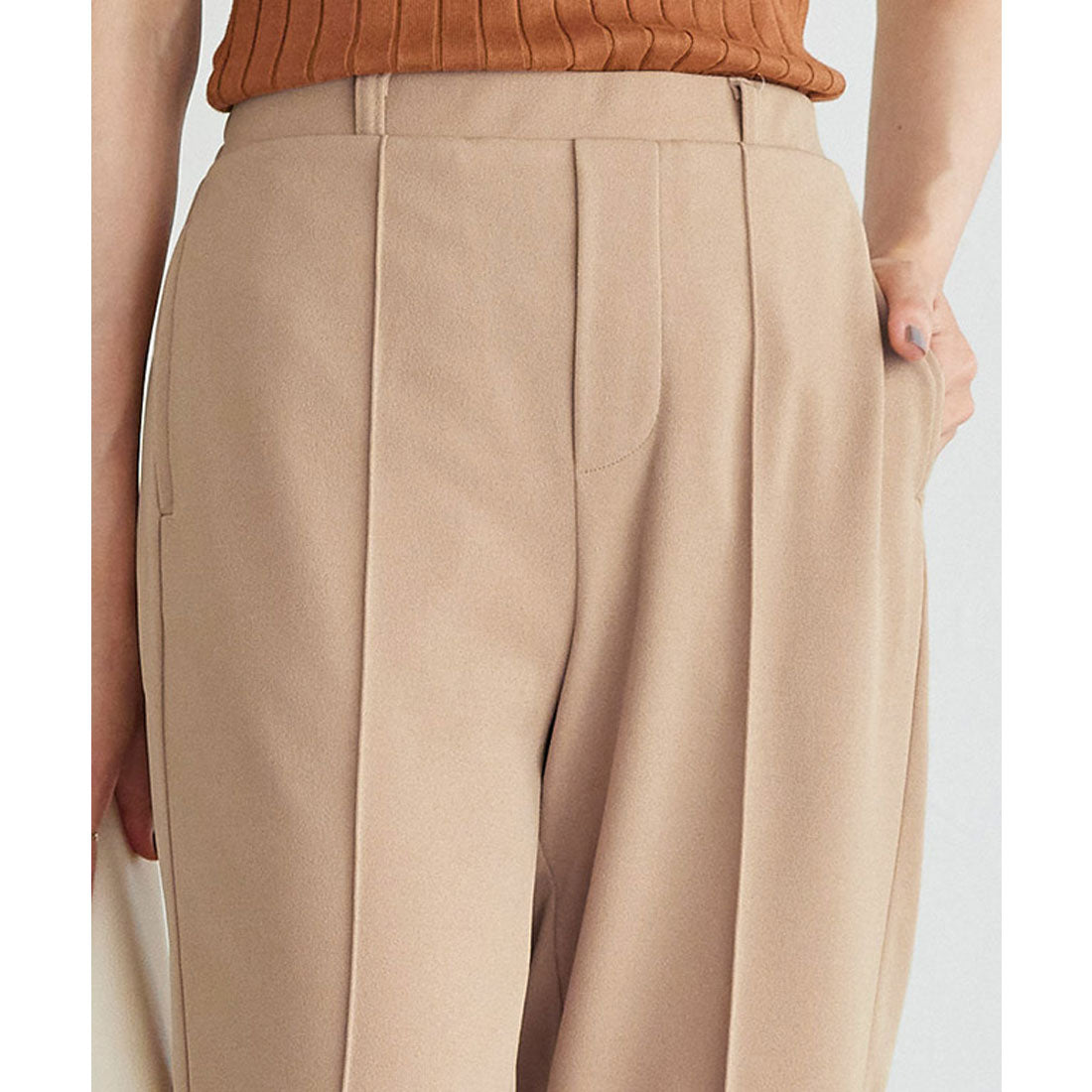 Pair Skin Pintuck Pants