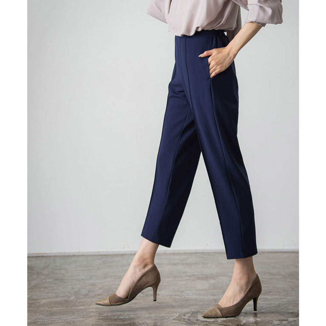 Pair Skin Pintuck Pants