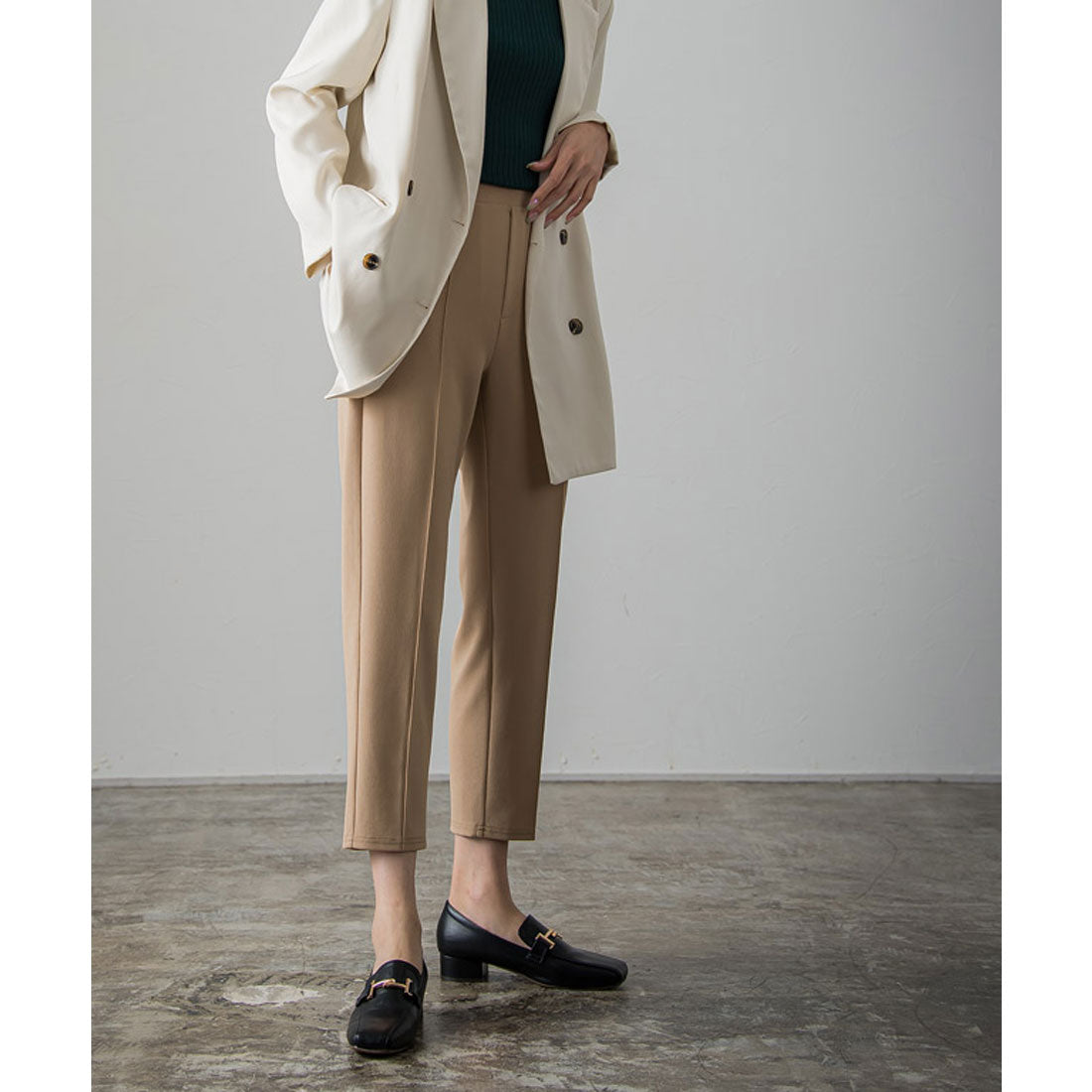 Pair Skin Pintuck Pants