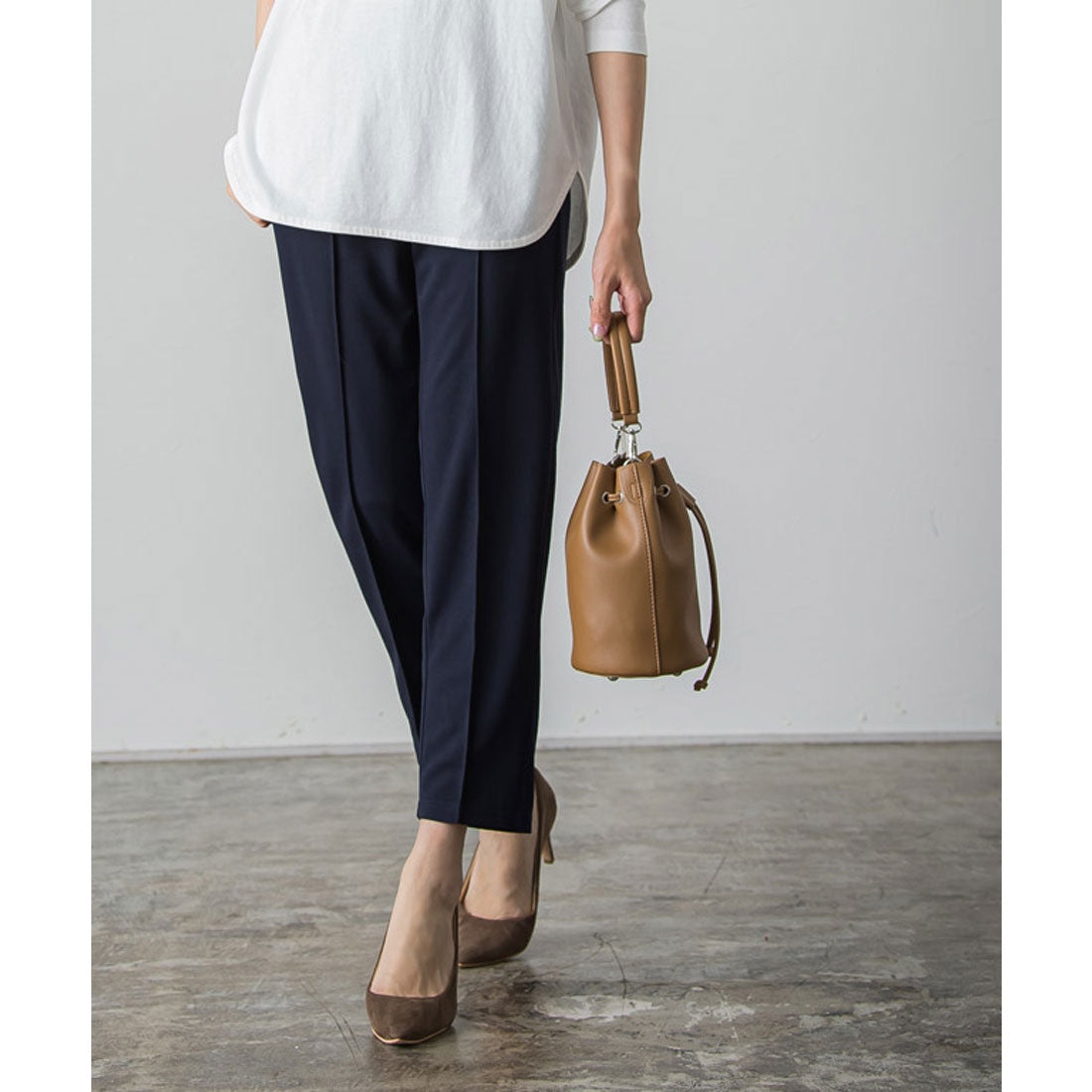 Pair Skin Pintuck Pants