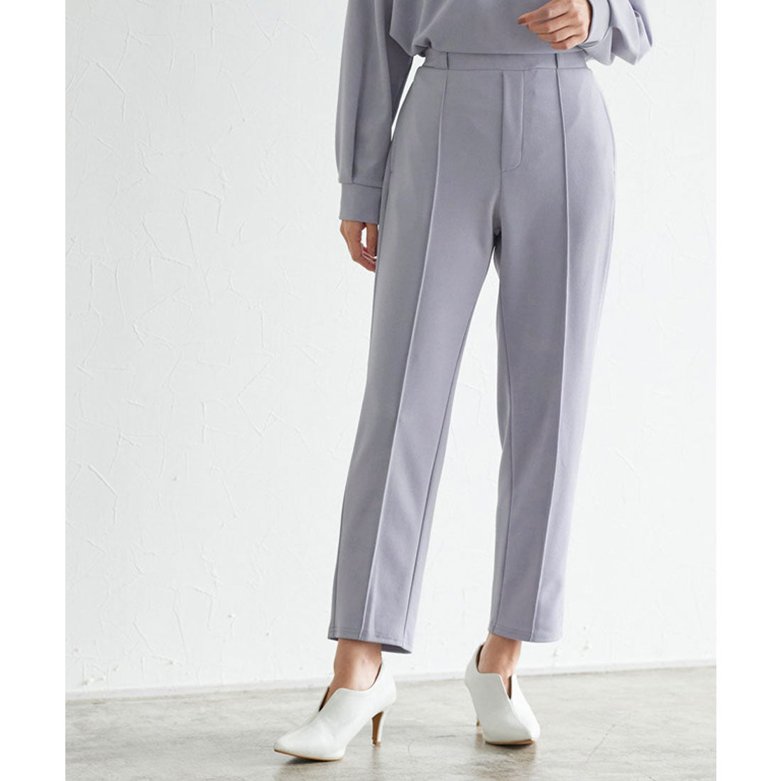 Pair Skin Pintuck Pants