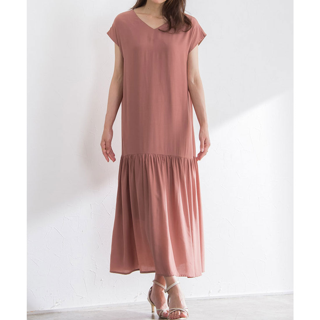 奇妙的白皮皮埃羅（Pierrot）奇妙的pierrot下擺切換法式袖子一件