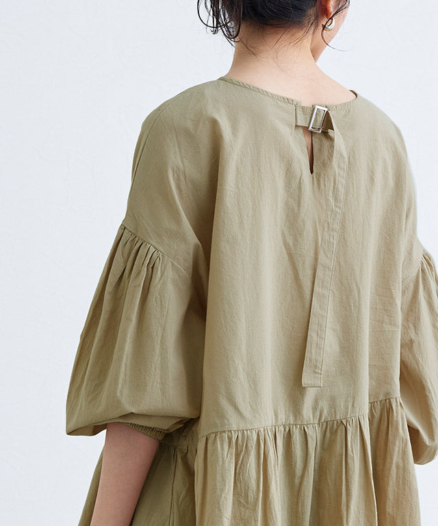 ギャザー切替ボリュームスリーブブラウス