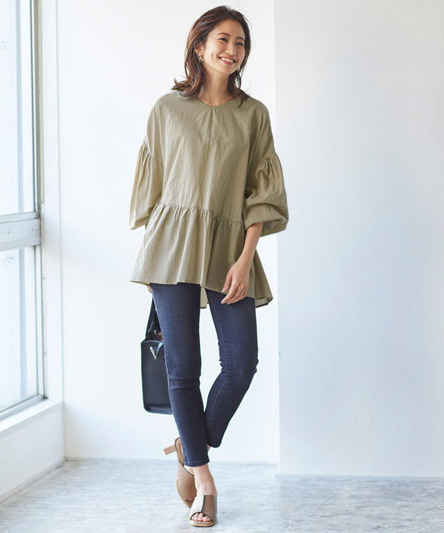ギャザー切替ボリュームスリーブブラウス