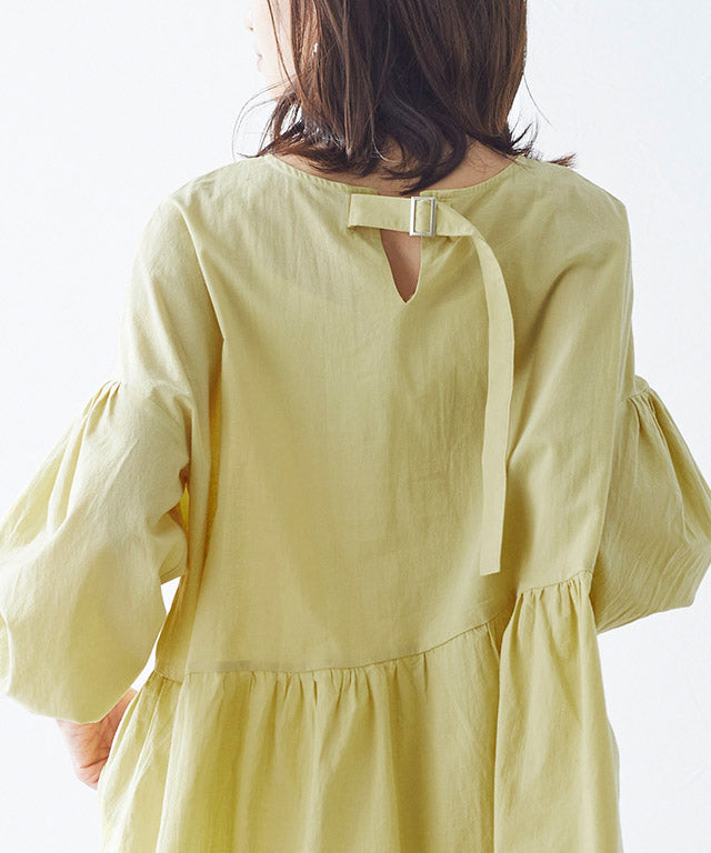 ギャザー切替ボリュームスリーブブラウス