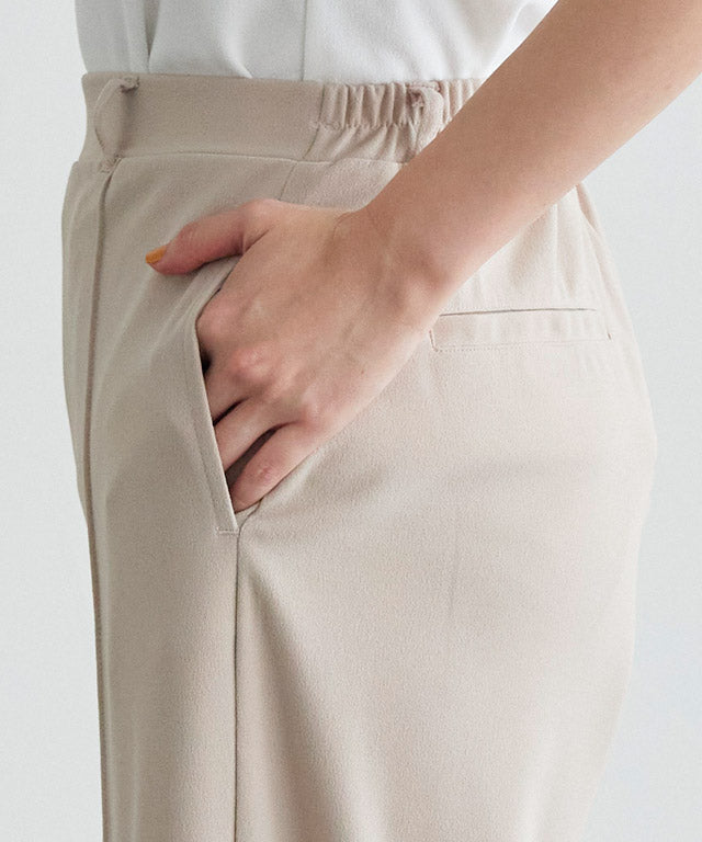 ペアスキンピンタックストレートパンツ