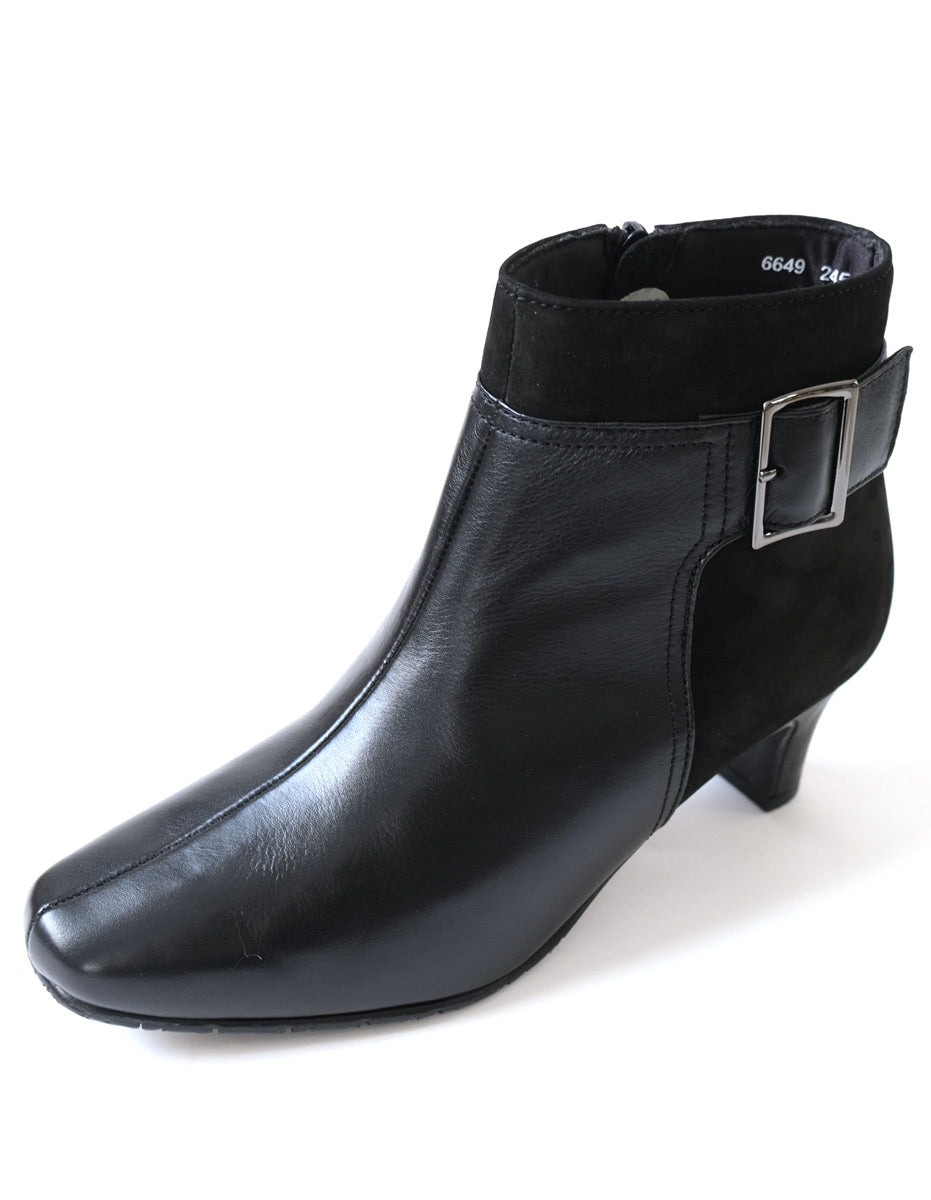 [Genuine Leather] Short Boots Boots Leather 6cm Heel Women's Easy to Walk Leather Boots black