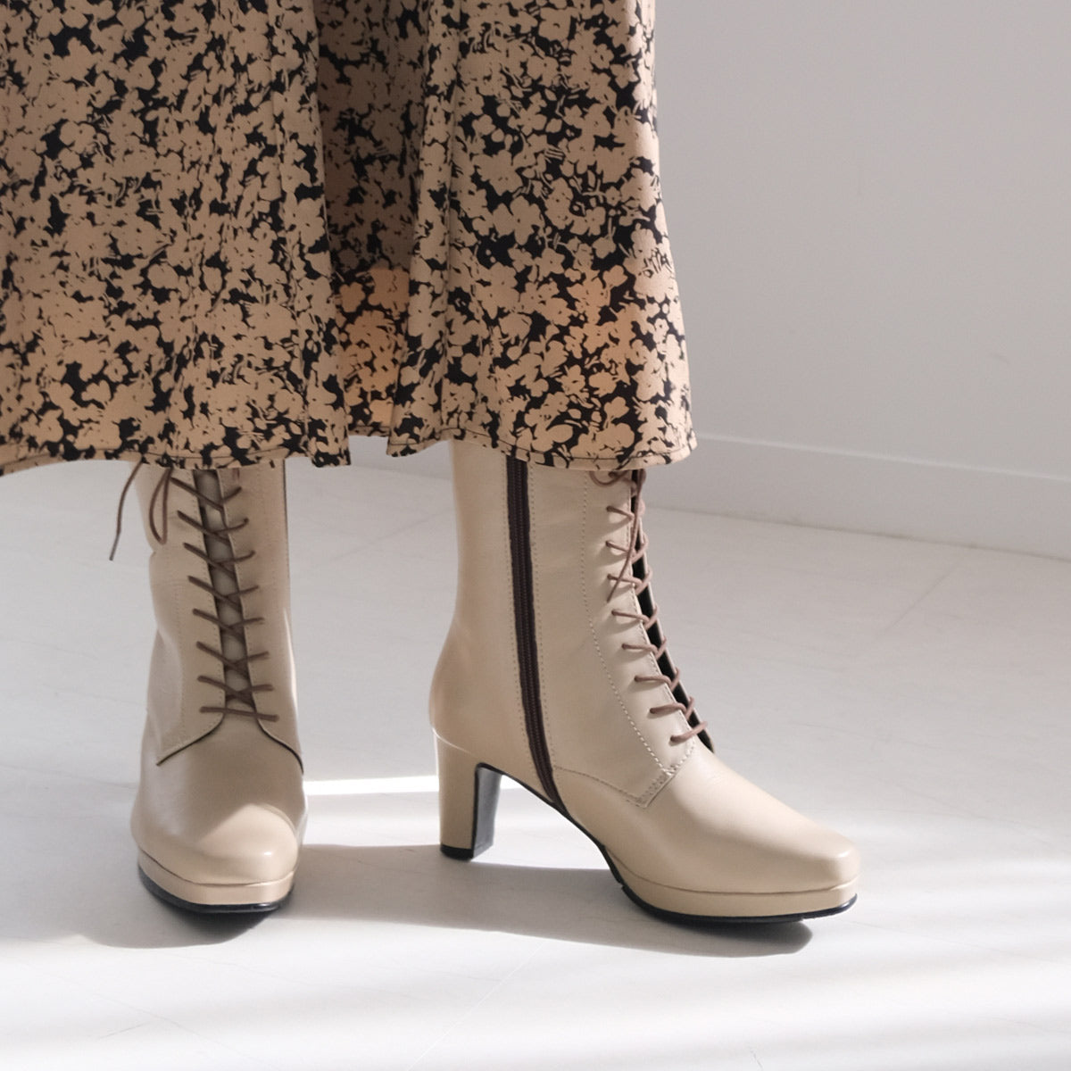 [Genuine Leather] Lace-Up Short Boots Boots Leather 6cm Heel Women's Easy to Walk Leather Boots Black