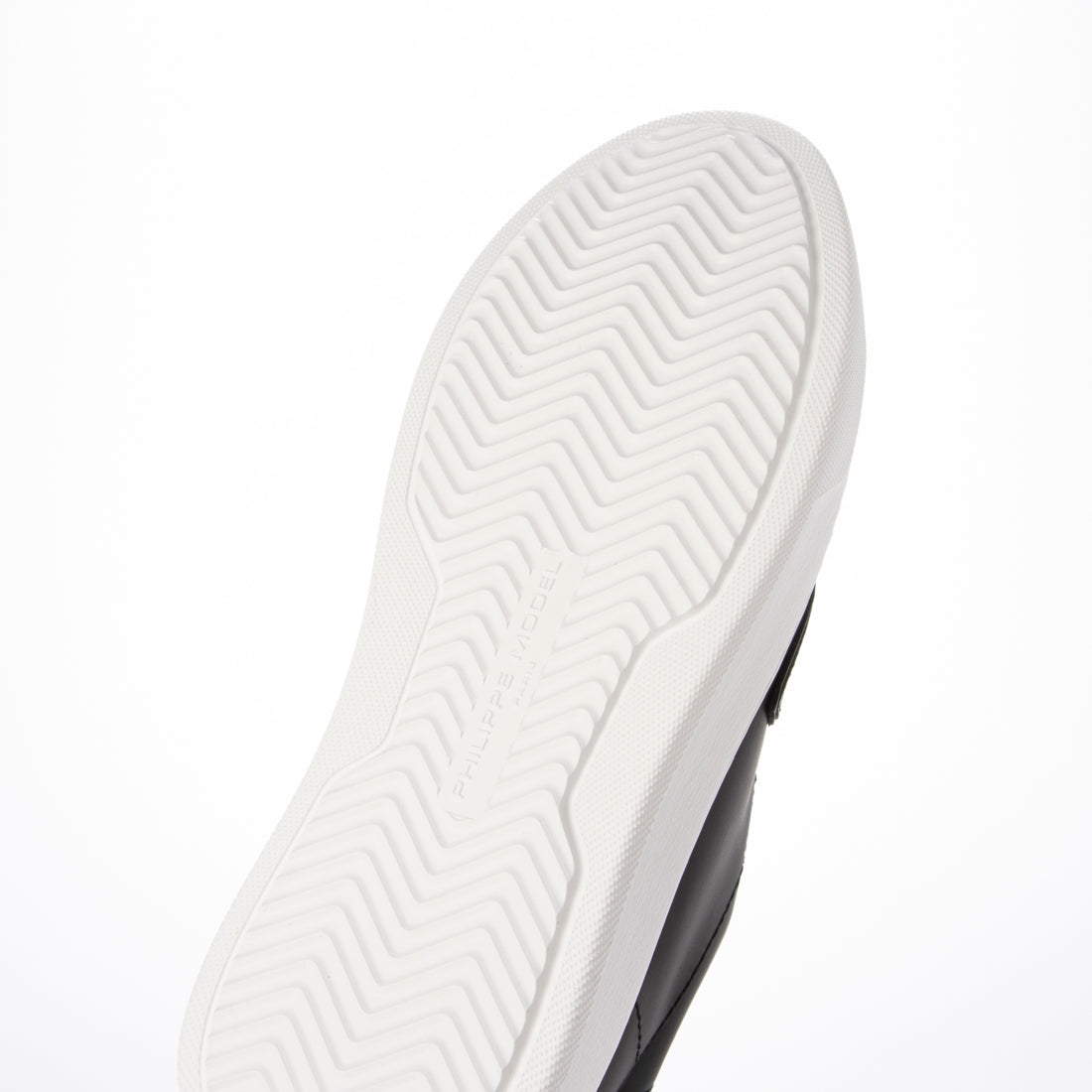 フィリップモデル PHILIPPE MODEL TEMPLE L U VEAU （NOIR×BLANC） NOIR×BLANC