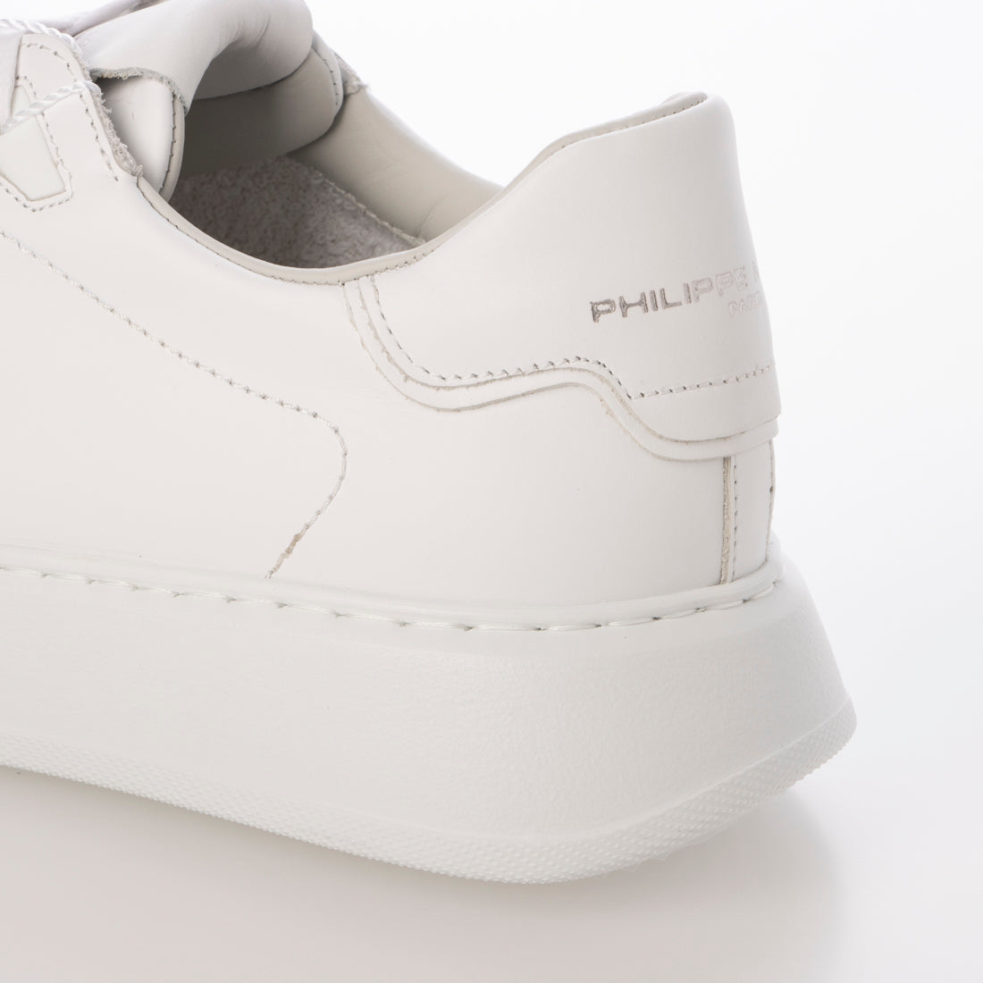 フィリップモデル PHILIPPE MODEL TEMPLE L U VEAU （BLANC） BLANC