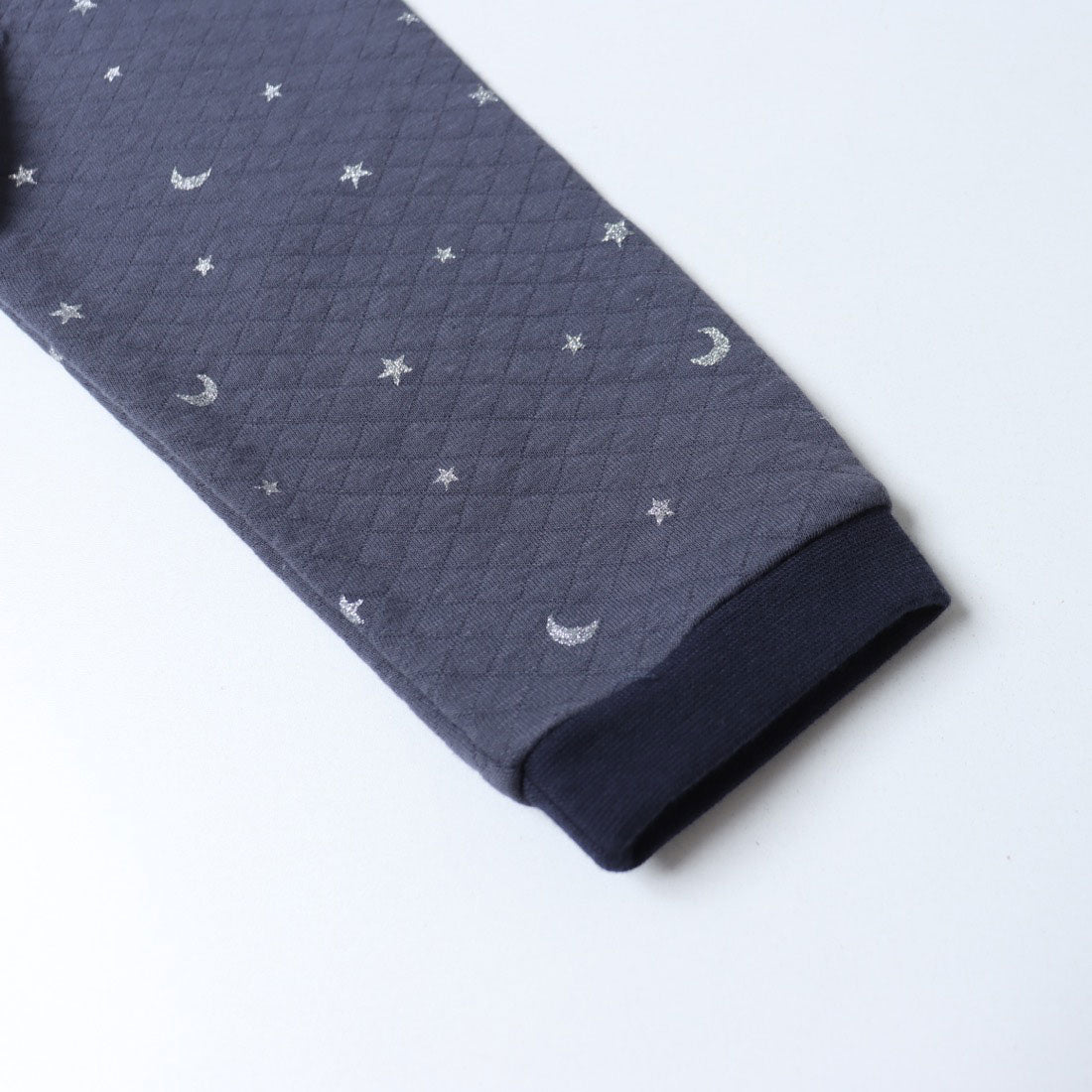 プティマイン petit main キラキラ星柄キルトパジャマ