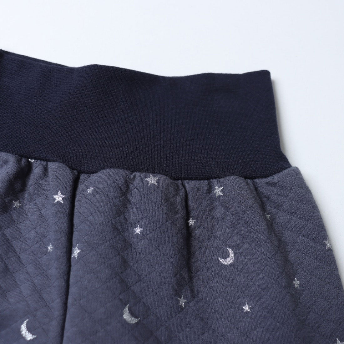 プティマイン petit main キラキラ星柄キルトパジャマ