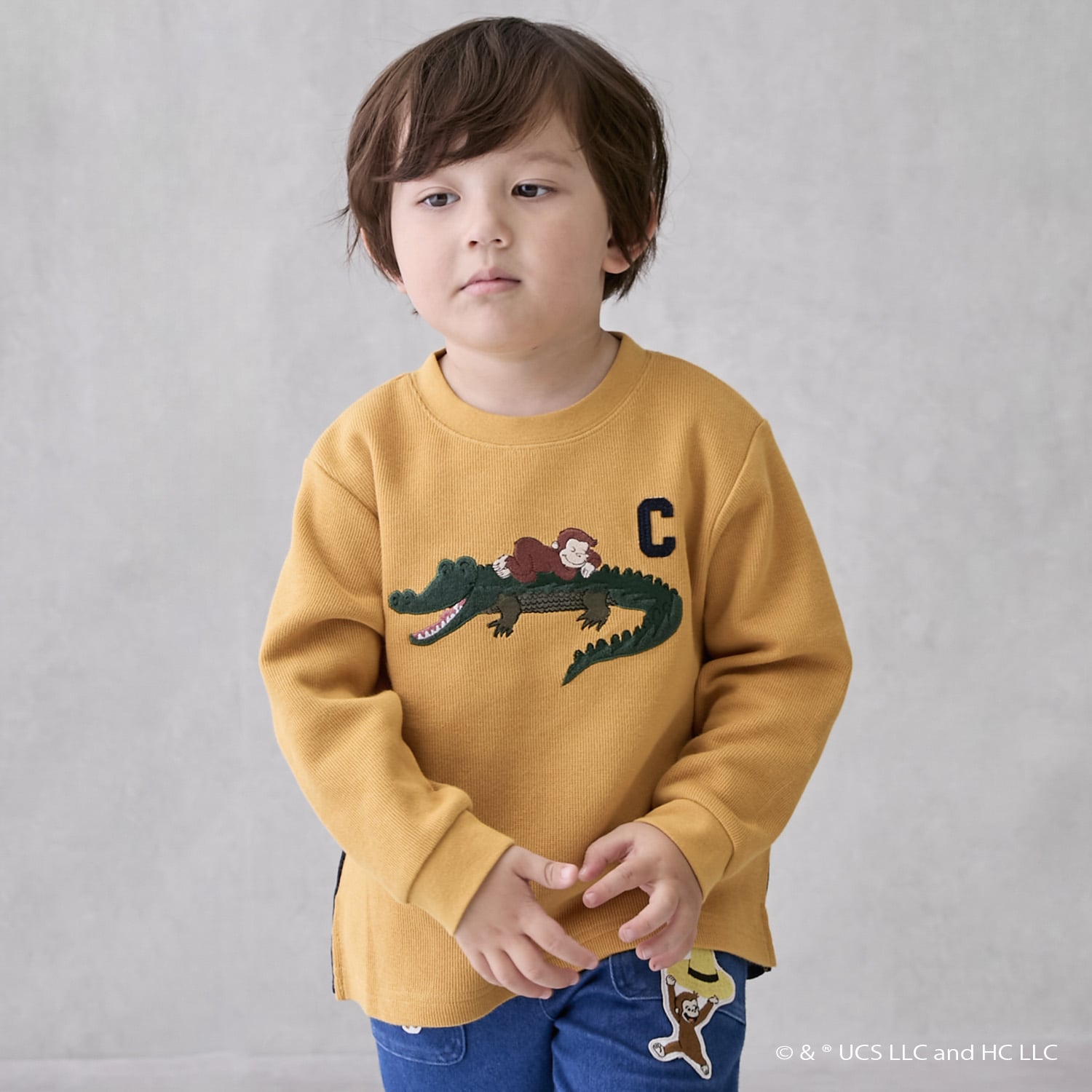 プティマイン petit main 【おさるのジョージ】接結アップリケ長袖Tシャツ （チャ） チャ
