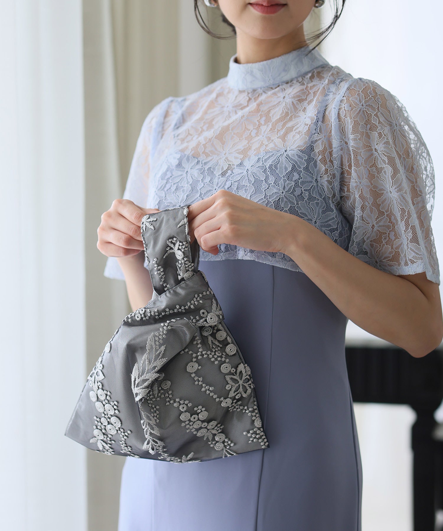 プールヴー PourVous ワンハンドル型刺繍レースバッグ フォーマル ワンピース パーティードレス 20代 30代 40代 （ベージュ） ベージュ