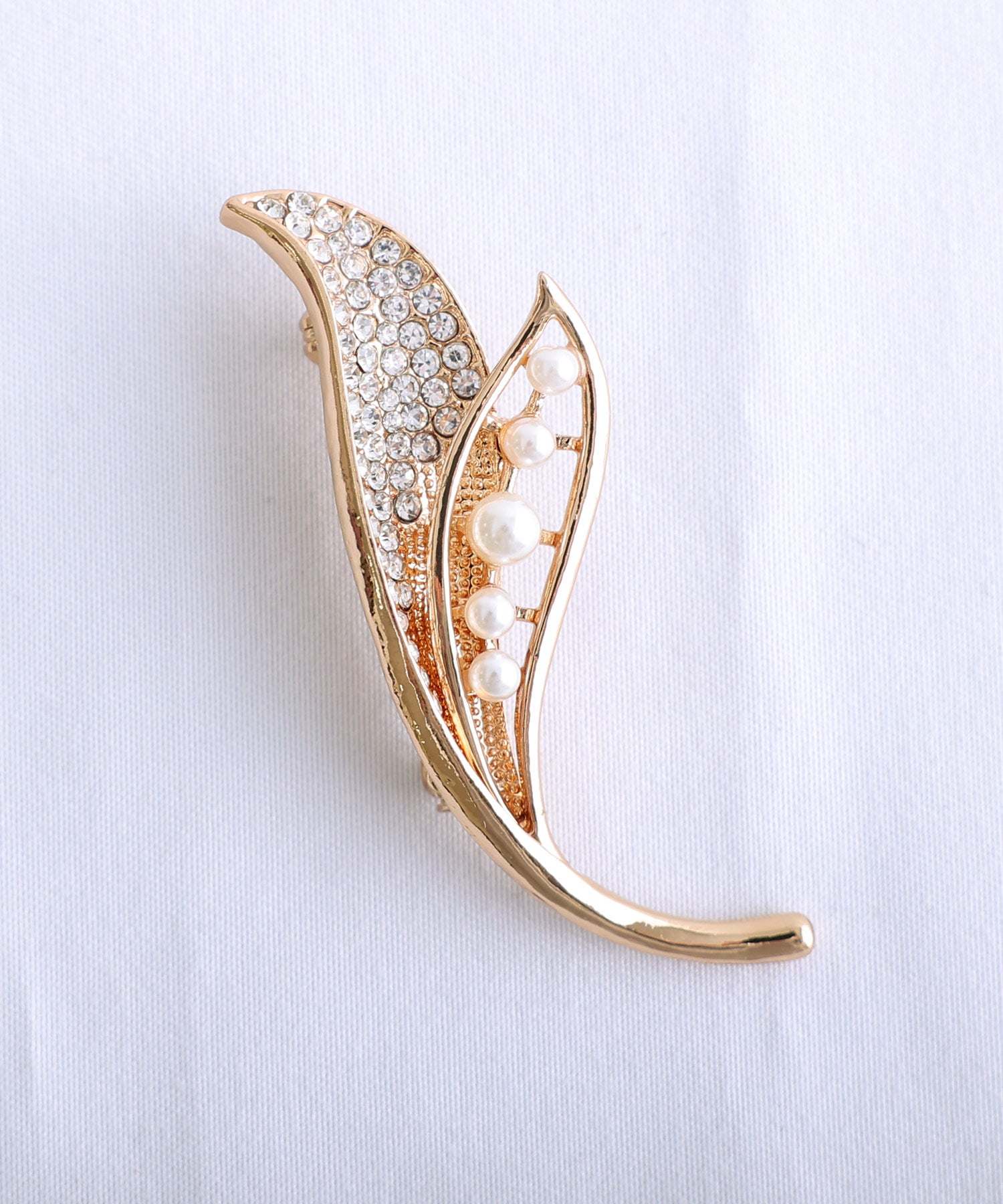 PourVous Leaf Motif Brooch