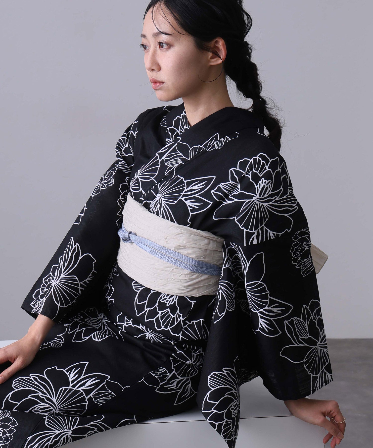 プールヴー PourVous 二部式浴衣2点セット（ゆかた・兵児帯） （黒地花模様） 黒地花模様