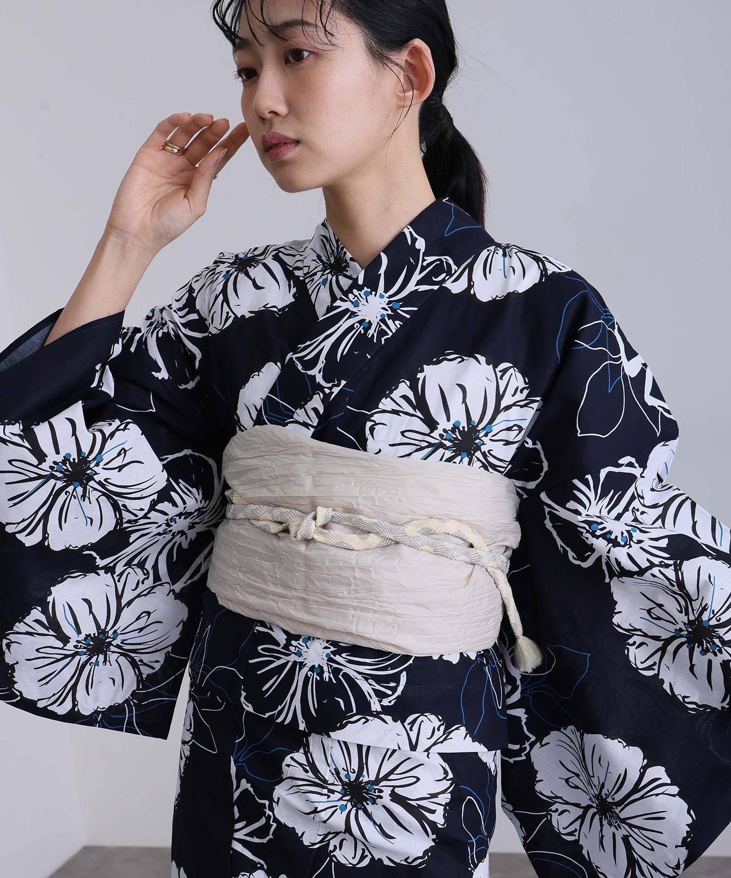 プールヴー PourVous 二部式浴衣2点セット（ゆかた・兵児帯） （モダンネイビー花模様） モダンネイビー花模様