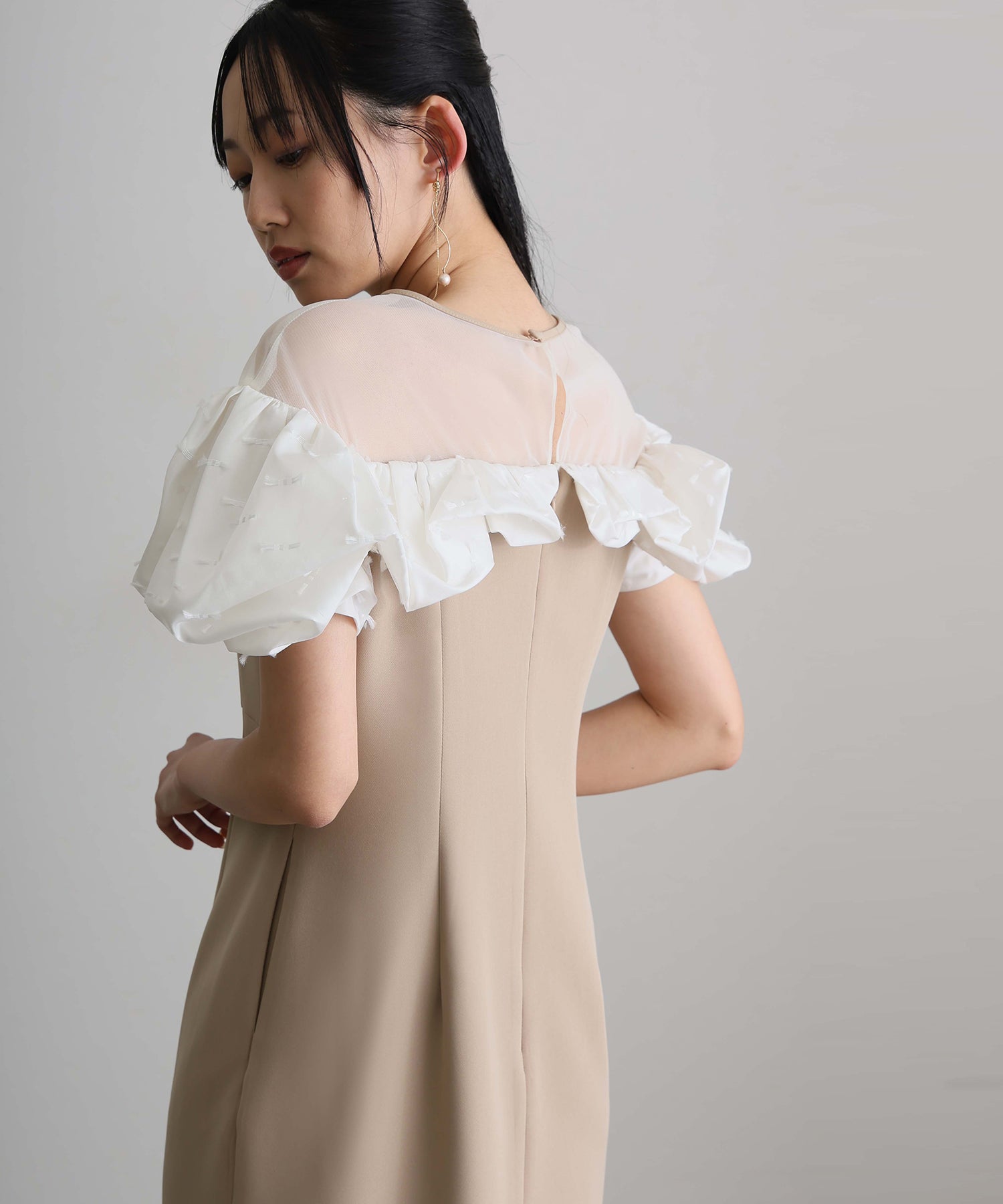 プールヴー PourVous ミモレ丈&袖ありフォーマルマシュマロジャガードタフタラッフルIラインセレモニー結婚式二次会パーティードレスオケージョンドレス同窓会成人式 フォーマル ワンピース パーティードレス （ベージュ） ベージュ