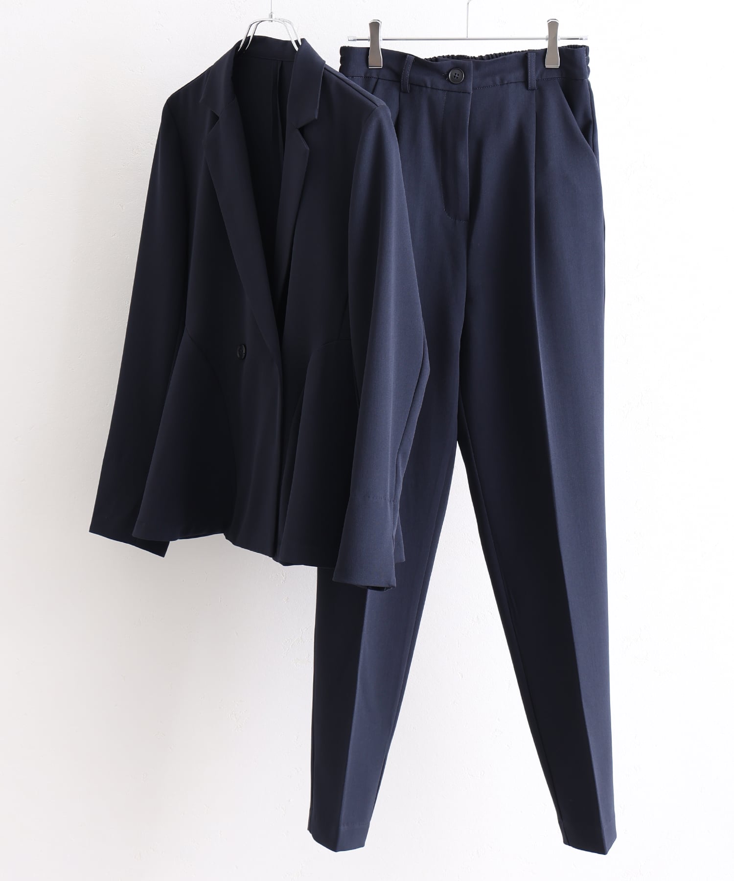 プールヴー PourVous サイドフレアセレモニーフォーマルセットアップ 入学式 卒業式 母服 ママ 入園式 卒園式 母親 40代 30代 七五三2点テーラードジャケット＆セットアップテーパードラインオケージョン フォーマル （ブラック） ブラック