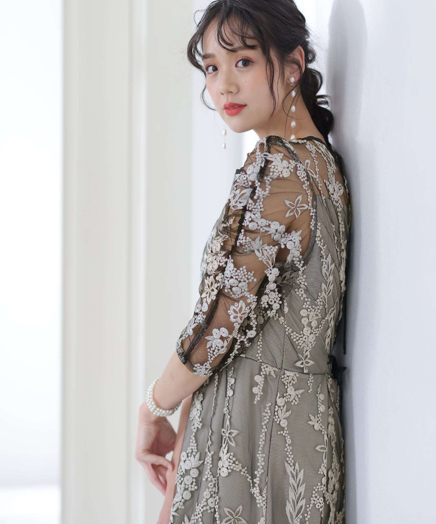 プールヴー PourVous 七分袖&ミモレ丈パーティードレスフラワーレース大きいサイズ結婚式フォーマル ワンピース 20代 30代 40代