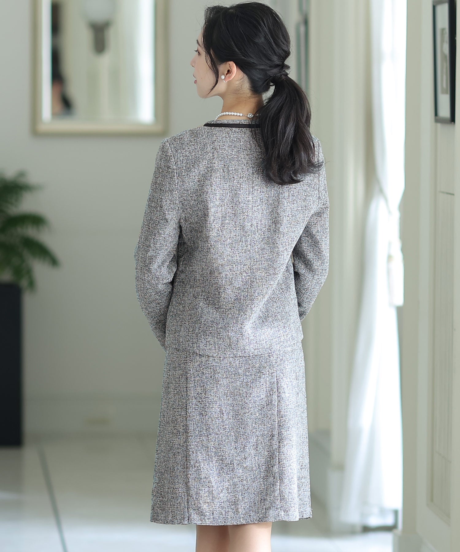 プールヴー PourVous ツィードノーカラースカートスーツ