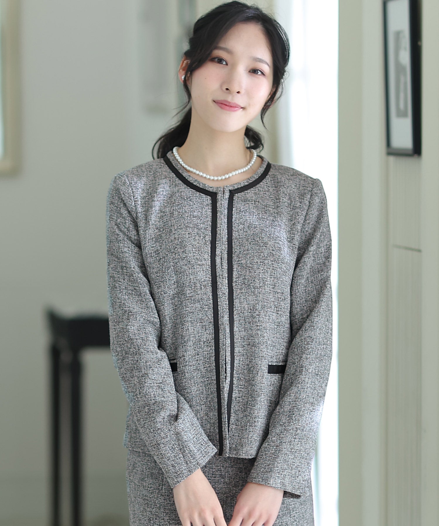 プールヴー PourVous ツィードノーカラースカートスーツ