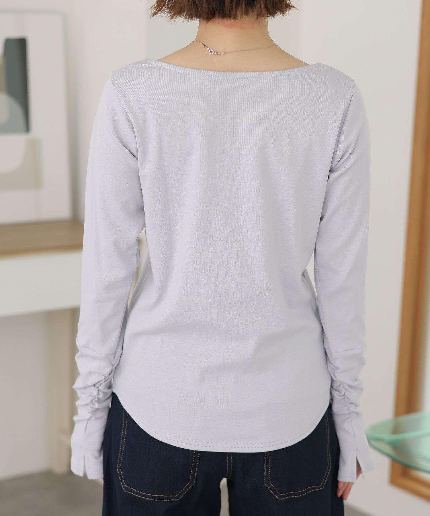 PourVous Boat Neck Fingerless T-Shirt