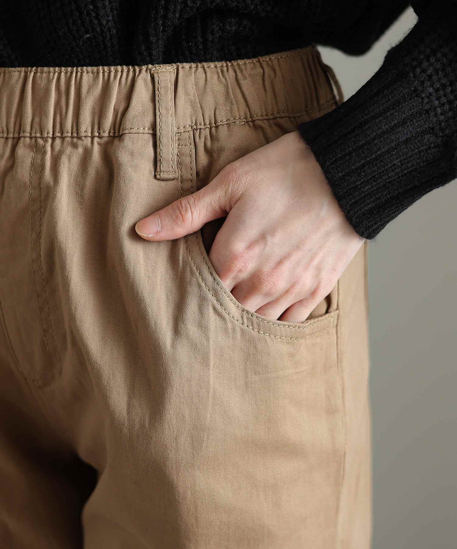 プールヴー PourVous ウエストゴムテーパードツイルパンツ